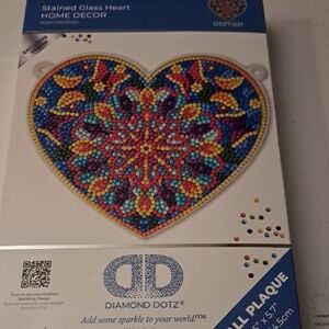 Diamond Dotz Stained Glass Heart Wall Plaque